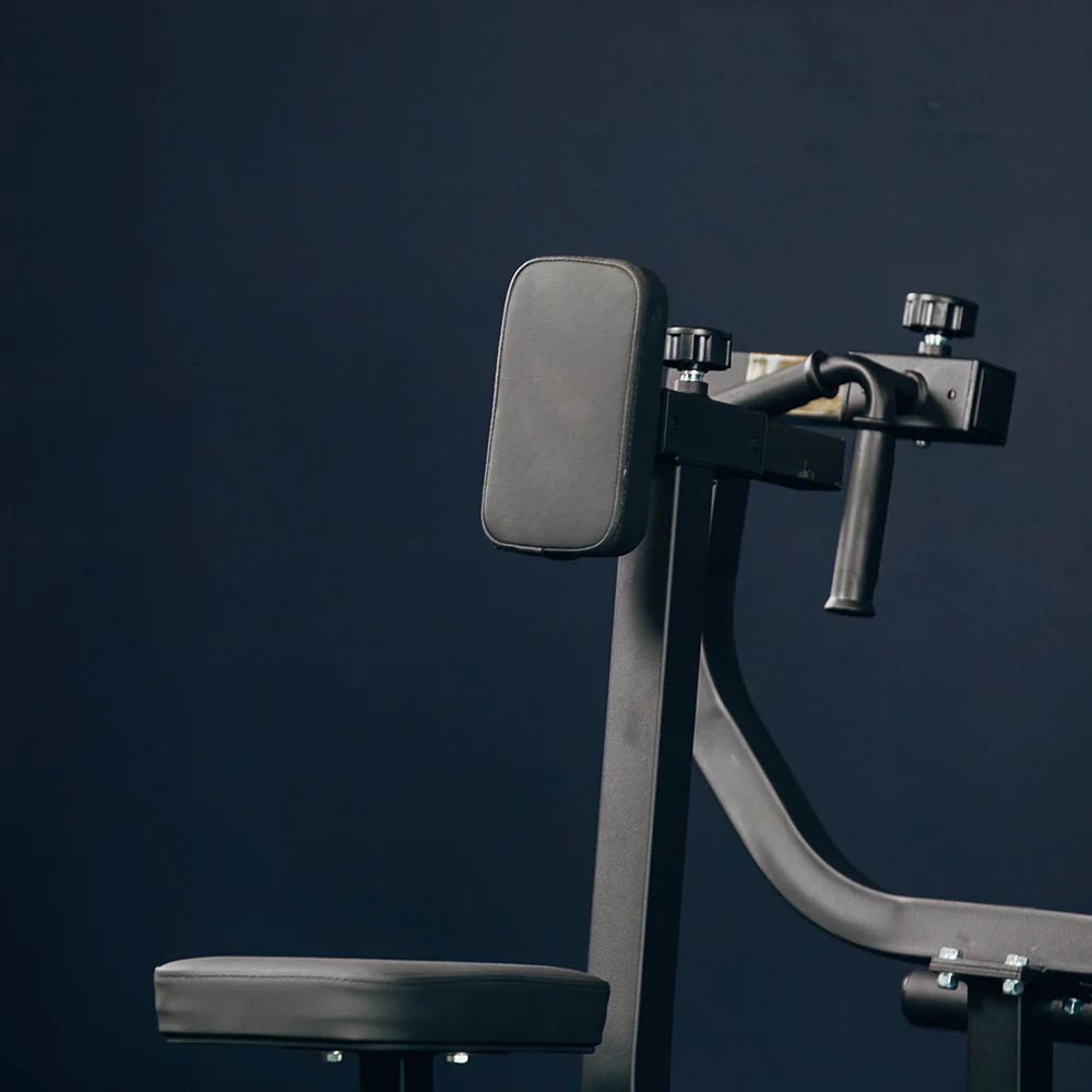 Plate-Loaded Seated Row Machine - Image 6